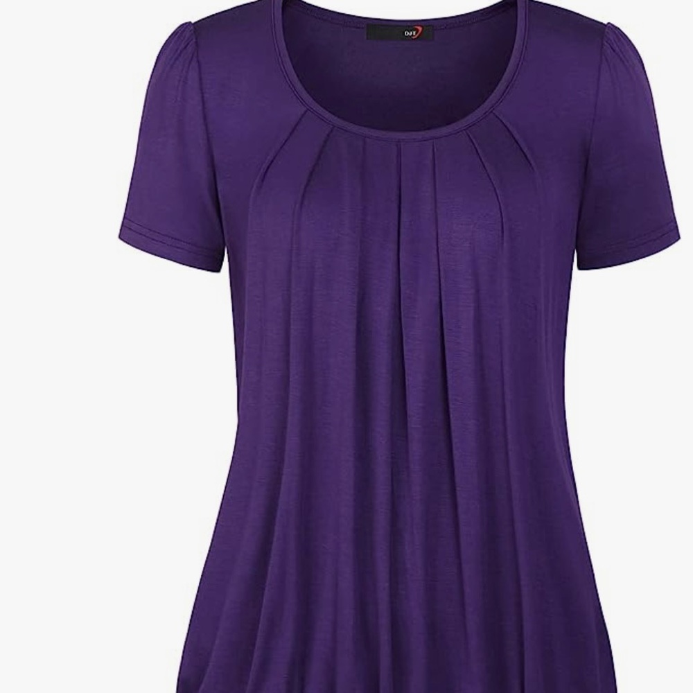 Scoop neck pleated top
